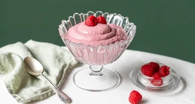 Мусс из&nbsp;малины с&nbsp;тофу