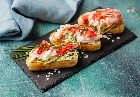 Рецепт «Брускетта с&nbsp;крабом»