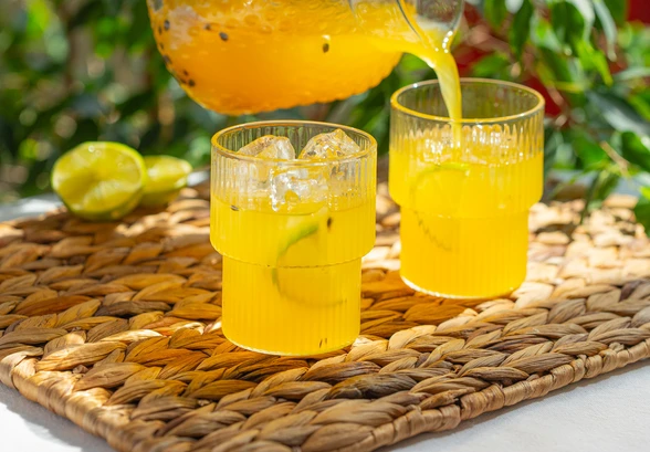 Рецепт «Холодный зелёный чай с&nbsp;жасмином и&nbsp;тропическими фруктами»