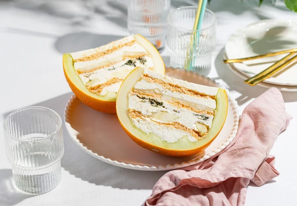 Рецепт «Дынный чизкейк без&nbsp;выпечки в&nbsp;дыне»