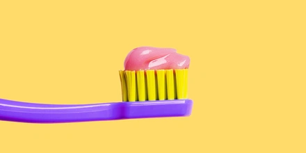 Профессиональная чистка зубов дома: что можно и&nbsp;нельзя использовать