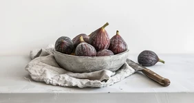 Что такое инжир, чем полезен и&nbsp;как его едят: отвечаем по&nbsp;порядку