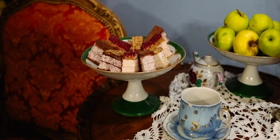 Повод есть: Коломна, пастила и&nbsp;Достоевский наизнанку