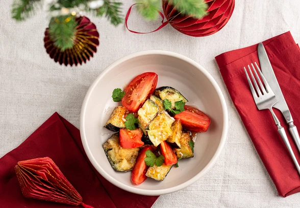 Рецепт «Салат из&nbsp;хрустящих баклажанов с&nbsp;томатами»