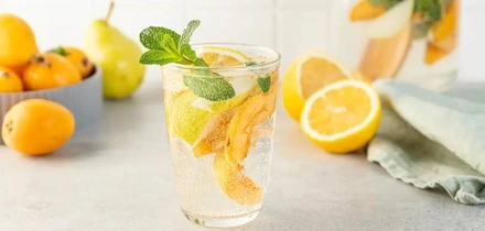 Какую воду лучше пить: газированную или без&nbsp;газа