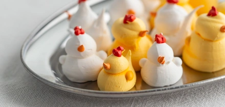 Как украсить кулич: 7 трендовых идей для&nbsp;декора