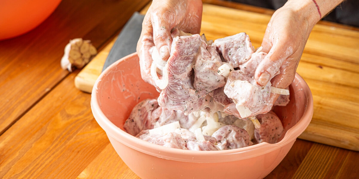 Какой шашлык самый вкусный? Готовим по&nbsp;самым популярным рецептам и&nbsp;выбираем