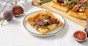 Пирог с&nbsp;инжиром и&nbsp;сыром