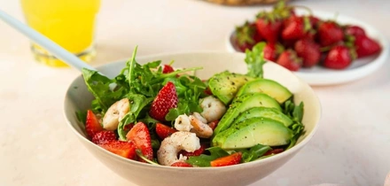 К праздничному столу: рецепты горячего, салатов, закусок и&nbsp;десертов