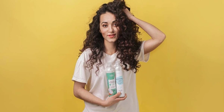 Раскудрявые: как ухаживать за&nbsp;вьющимися волосами