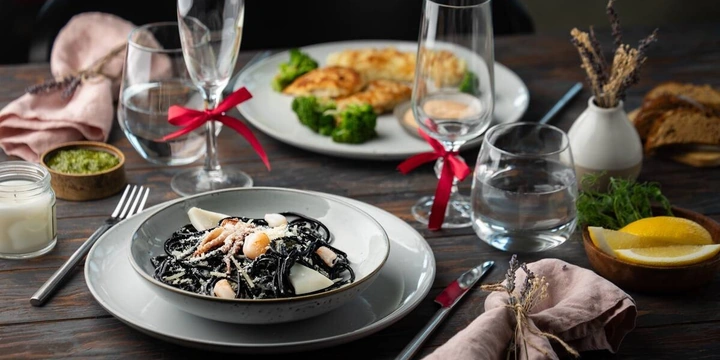 Как красиво сервировать стол: 3 совета тем, кто никак не решится