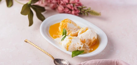 Домашнее мороженое: рецепты из&nbsp;сливок, молока, сырные и&nbsp;с&nbsp;необычным топпингом