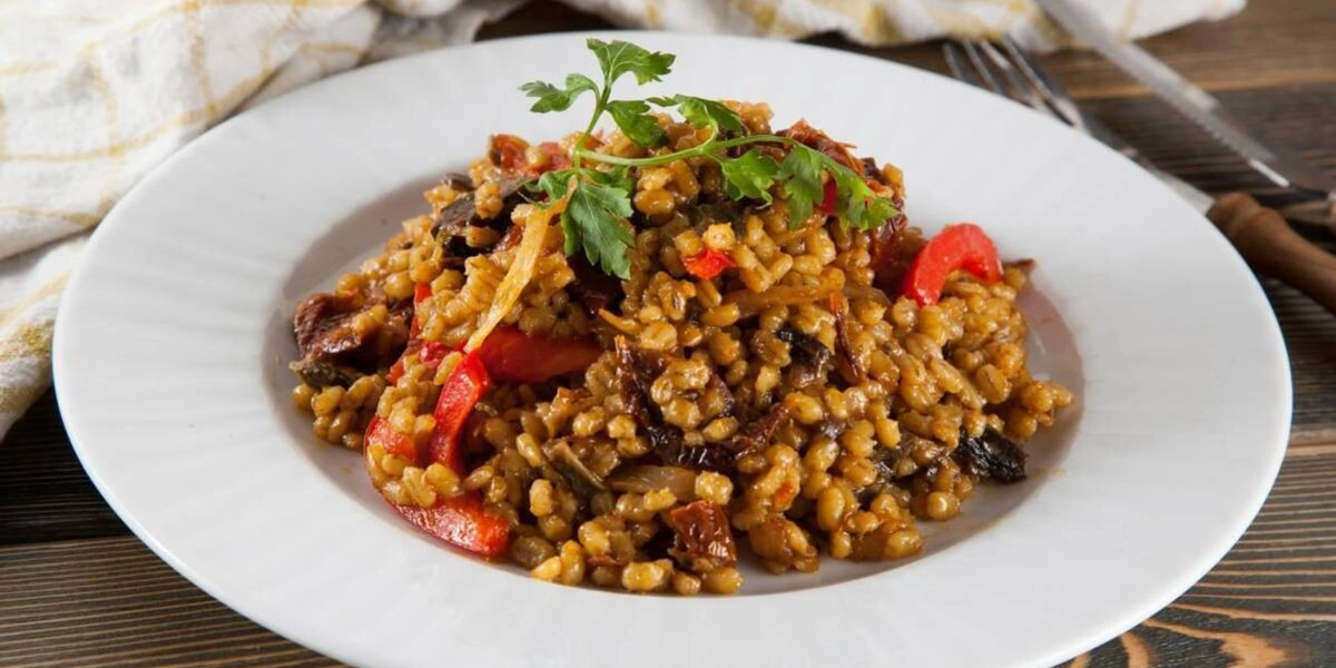 14 рецептов с&nbsp;крупами: от&nbsp;каши на&nbsp;завтрак до&nbsp;воздушного десерта