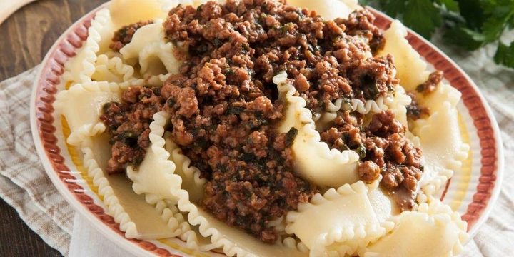 С макарошками и&nbsp;с&nbsp;пюрешкой: 10 рецептов для&nbsp;семейного обеда