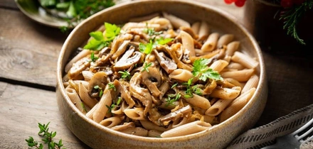 С макарошками и&nbsp;с&nbsp;пюрешкой: 10 рецептов для&nbsp;семейного обеда