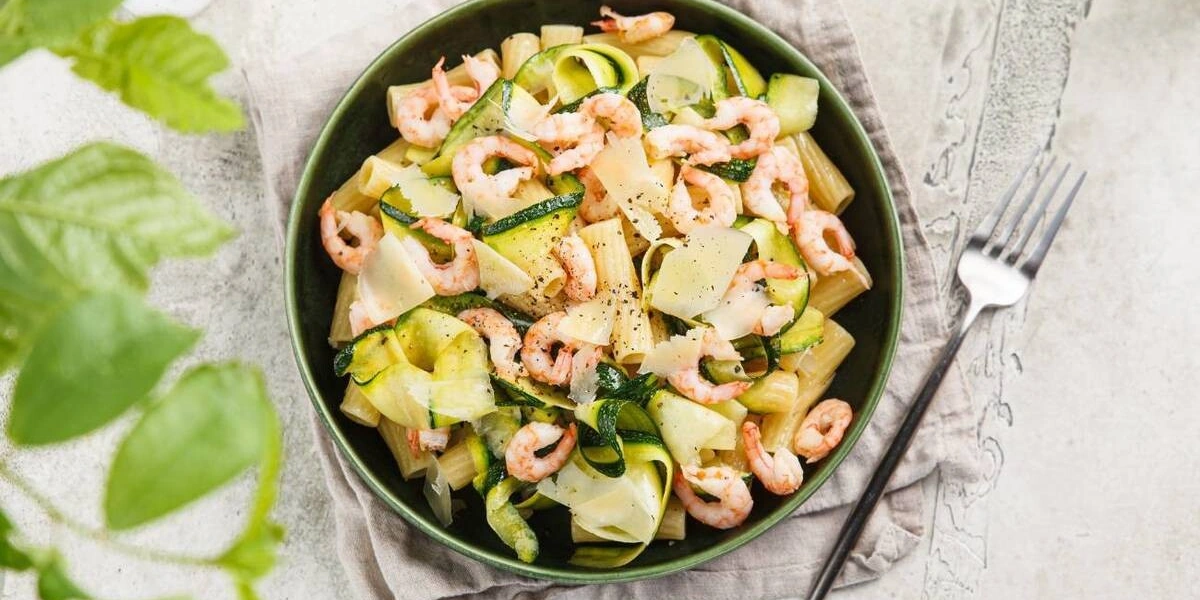 С макарошками и&nbsp;с&nbsp;пюрешкой: 10 рецептов для&nbsp;семейного обеда