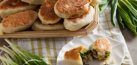 От горячего до&nbsp;десерта: 10 рецептов из&nbsp;творога, которые не займут много времени