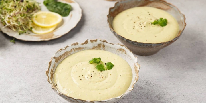 Рецепты для&nbsp;дачи: как готовить окрошку и&nbsp;клубничный суп