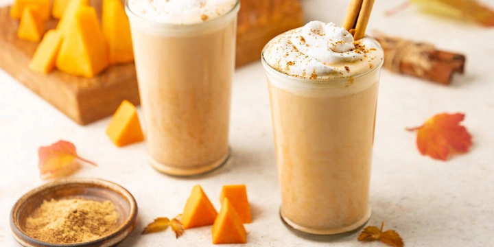 От глинтвейна до&nbsp;тыквенного латте: рецепты согревающих напитков