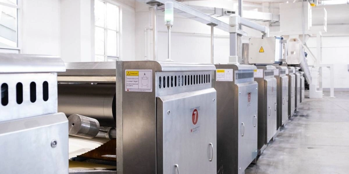 Тесто формируется в&nbsp;ровные пласты