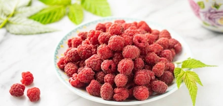 Чем полезна малина, когда её можно детям и&nbsp;что с&nbsp;аллергией