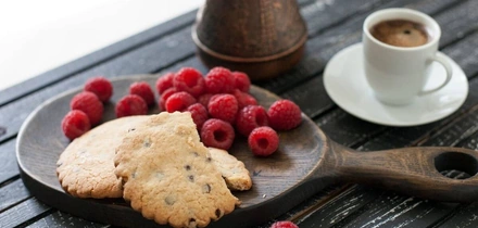 Чем полезна малина, когда её можно детям и&nbsp;что с&nbsp;аллергией