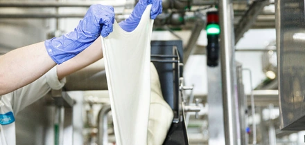 Как рождаются сыры: производство, составы и&nbsp;уникальные сорта