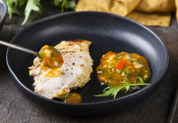 Рецепт «Соус из&nbsp;хурмы и&nbsp;куриное филе в&nbsp;специях»