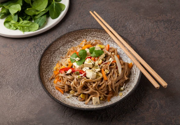 Рецепт «Гречневая лапша с&nbsp;овощами и&nbsp;тофу»