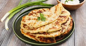 Картофельные лепёшки с&nbsp;зеленью