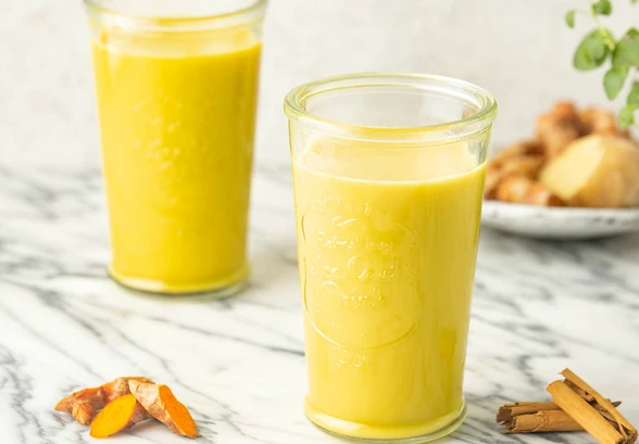 Рецепт «Золотое молоко с&nbsp;куркумой»