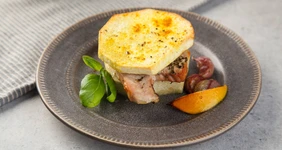 Стейки индейки, запечённые с&nbsp;ямсом и&nbsp;чесноком