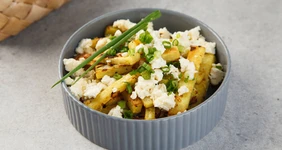 Жареный ямс с&nbsp;брынзой