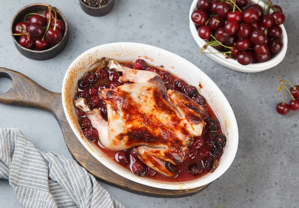 Рецепт «Цыплёнок с&nbsp;вишней и&nbsp;имбирём»