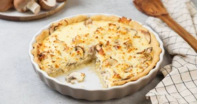 Киш с&nbsp;грибами и&nbsp;курицей