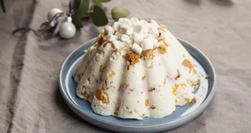 Йогуртовый торт с&nbsp;персиками