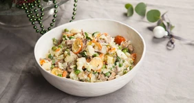 Оливье с&nbsp;копчёными яйцами и&nbsp;языком