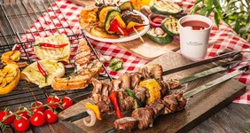 Стейки и&nbsp;шашлыки: где купить и&nbsp;как приготовить вкусное мясо на&nbsp;гриле? 