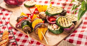 Шашлык без&nbsp;мяса: овощи, грибы и&nbsp;рыба на&nbsp;гриле
