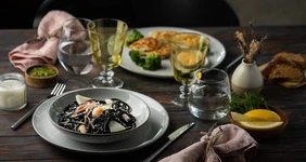 Как красиво сервировать стол: 3 совета тем, кто никак не решится