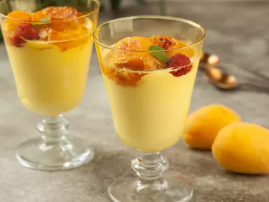 Десерт с&nbsp;карамельными абрикосами