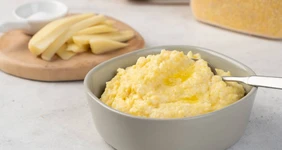 Кукурузная каша с&nbsp;сыром