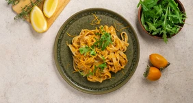 Фетучини с&nbsp;хурмой