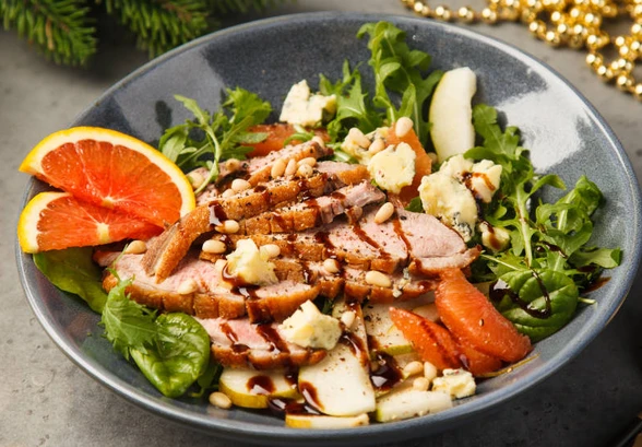 Рецепт «Салат с&nbsp;утиной грудкой и&nbsp;апельсинами»