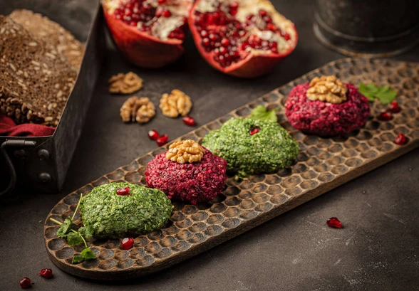 Рецепт «Пхали из&nbsp;свёклы по-грузински»