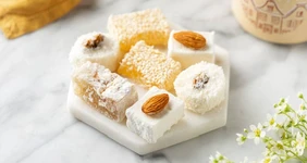 Рахат-лукум: из&nbsp;чего и&nbsp;как его делают