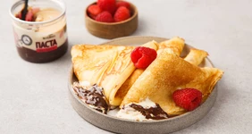 Блины на&nbsp;молоке с&nbsp;шоколадной пастой