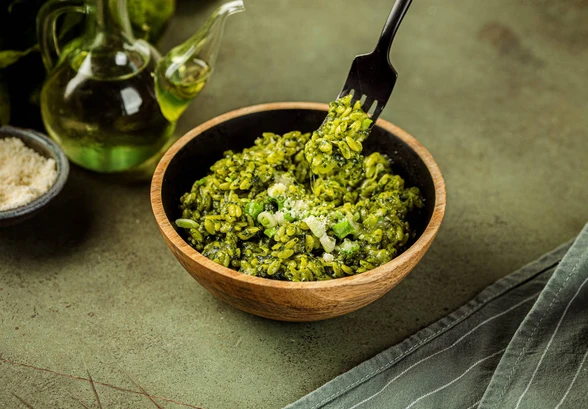 Рецепт «Паста орзо со шпинатом и&nbsp;сыром»