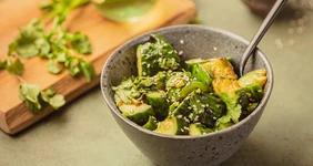 Салат Битые огурцы