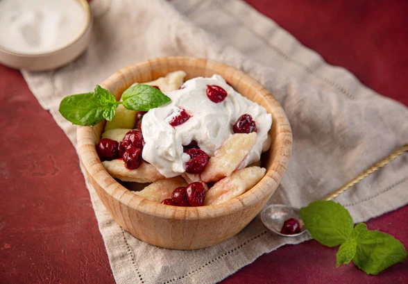 Рецепт «Ленивые вареники с&nbsp;вишней»